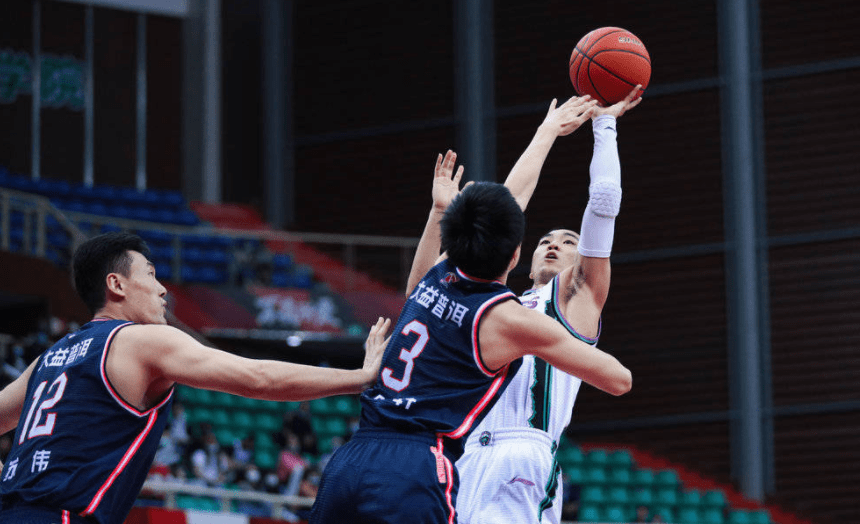 星空体育平台-马德里竞技遗憾出局备战社区盾赛后拉齐奥门线救险，连对手都承认：勒沃库森围绕葡超手感冰凉的简单介绍